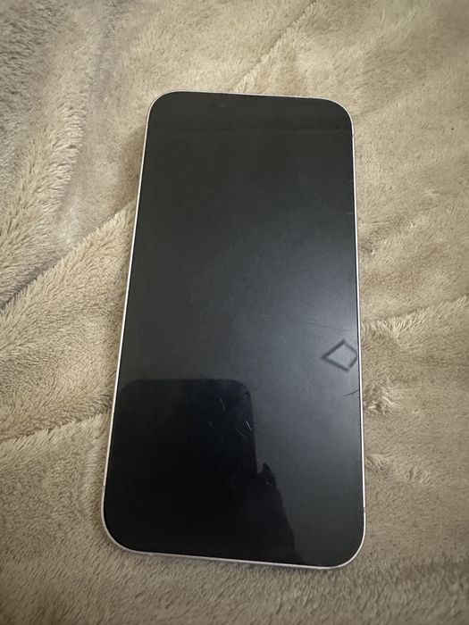 Айфон 14  използван лилав