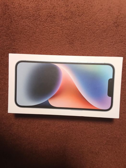 Vand iphone 14 impecabil