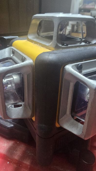Laser Dewalt 360