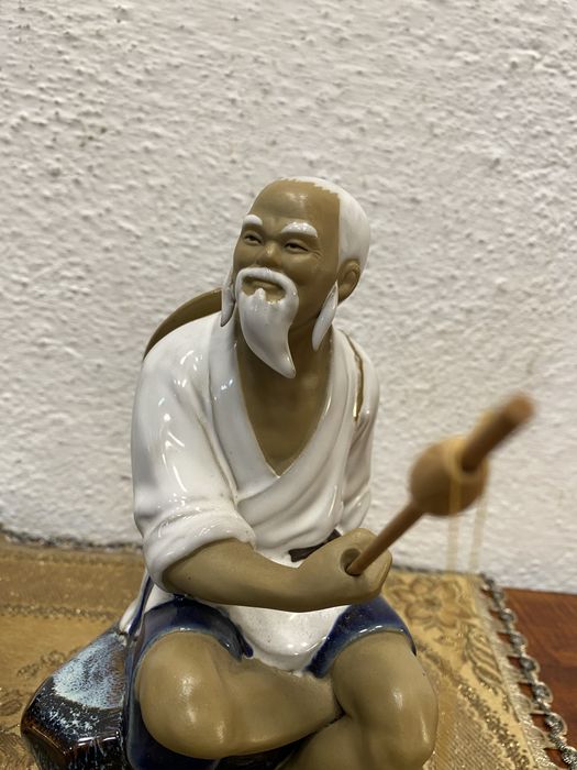 Стари азиятски фигури рибари