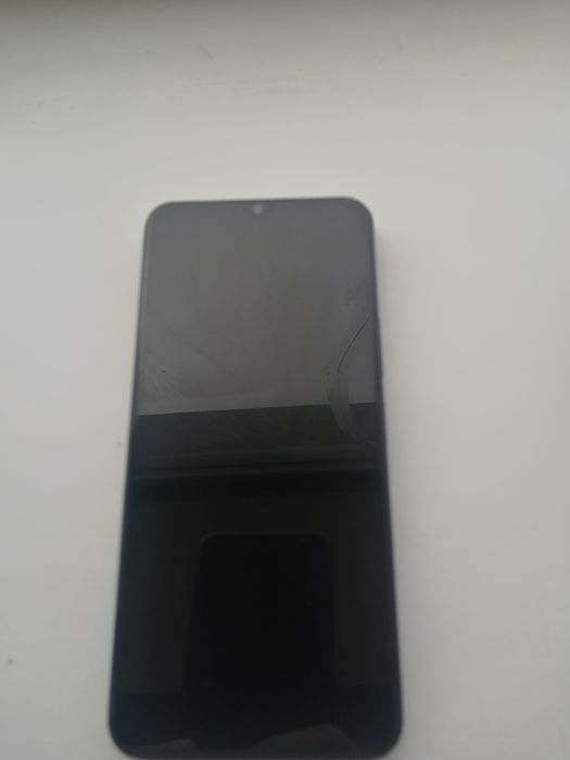 Продам телефон vivo Y35