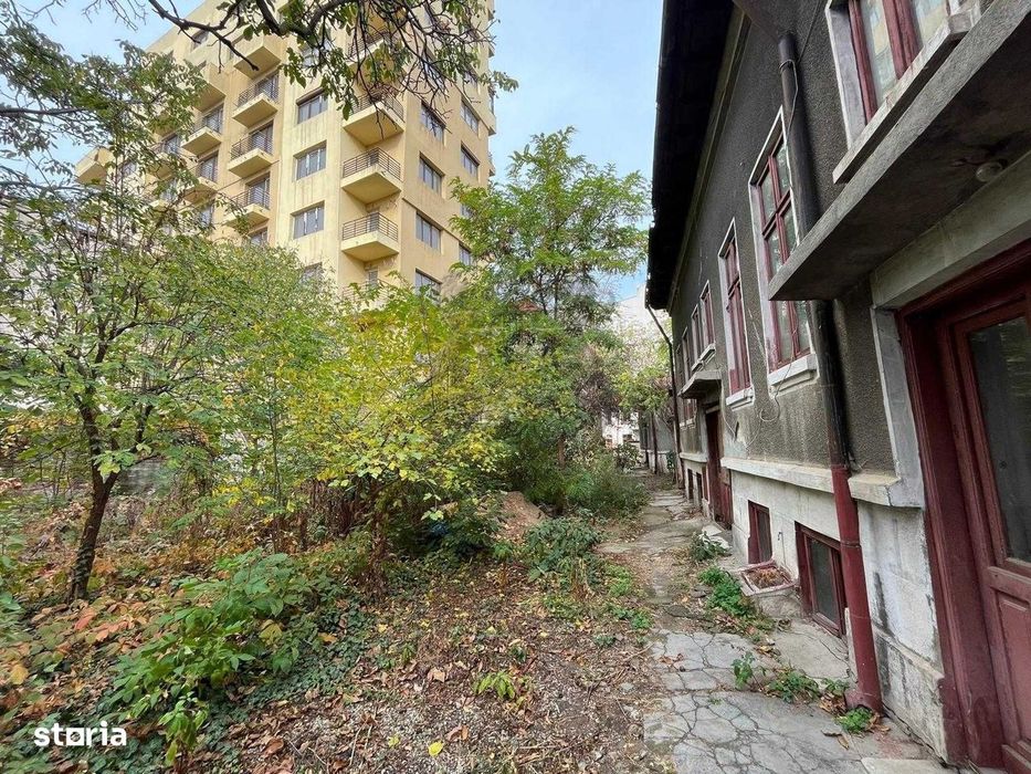 Teren Stefan Cel Mare | 200m Metrou | 1057 mp
