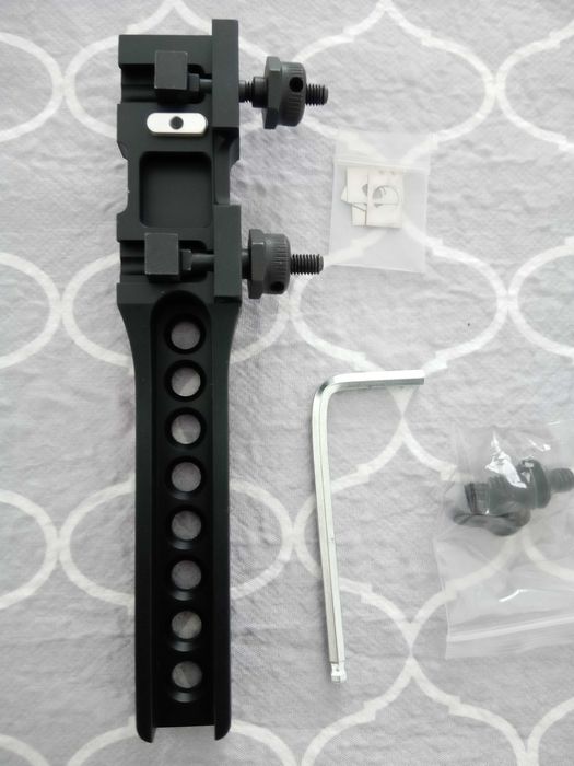 Пикантини стойка за нощно виждане Henbaker 789