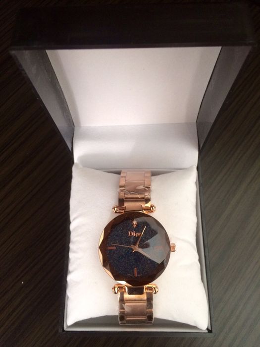 Продам часы