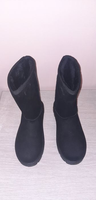 Cizme UGG-uri noi