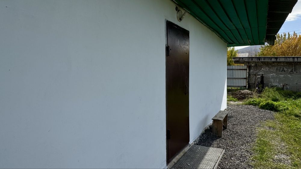 Продам дом на 6 районе.