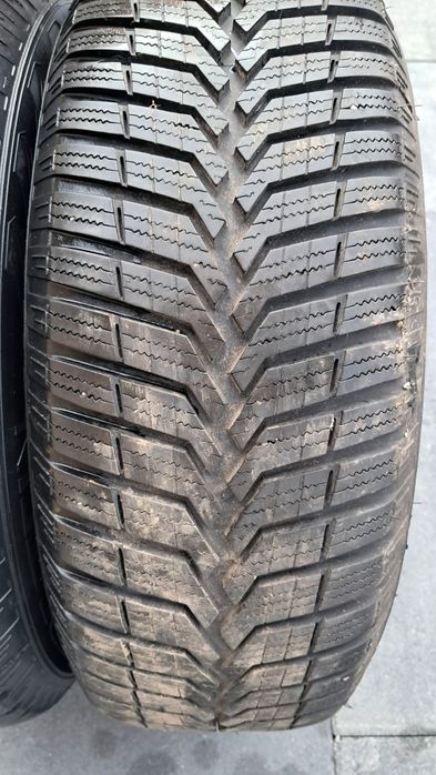 Cauciucuri de iarnă 195/65/15Vredestein