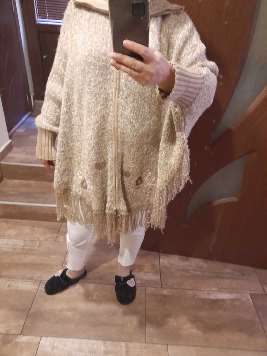 Горна дреха ,туника , пончо