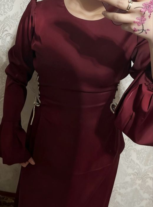 Продаю новое вечернее платье