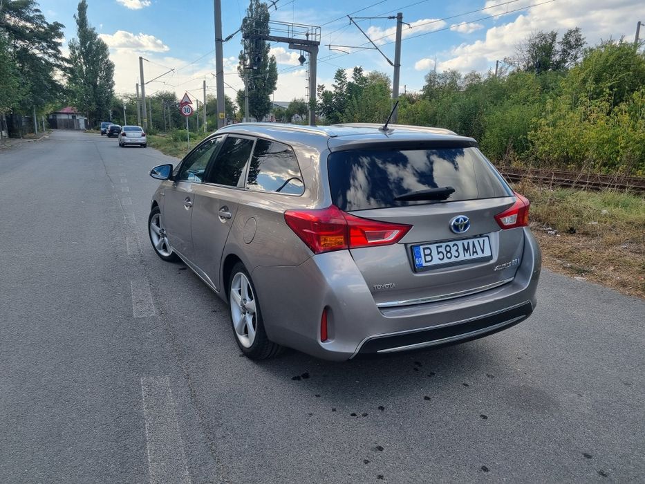 TOYOTA Auris 2014 — imagine 3