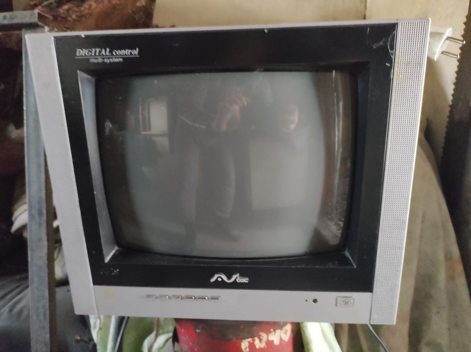 Продам телевизор