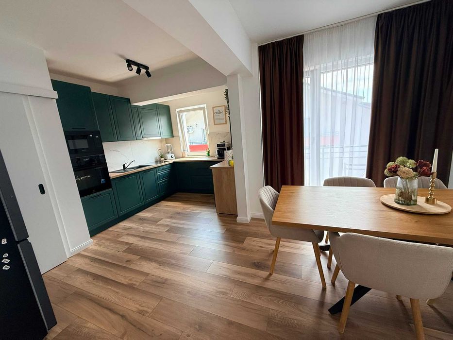 Apartament cu 3 camere