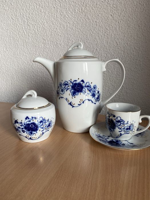 Set 6 cesti portelan artizanal, Cluj, cobalt si aur veritabil