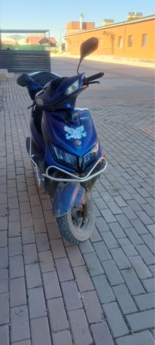 Продам скутер х-7