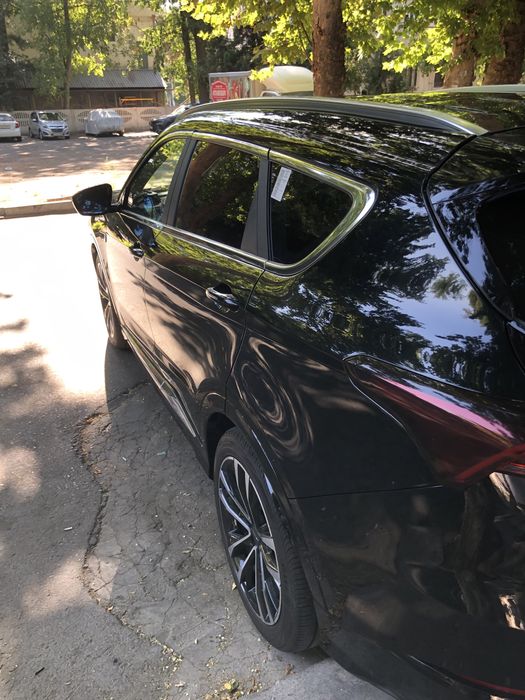 Продается автомобил Jetour x70plus фулл позиция.