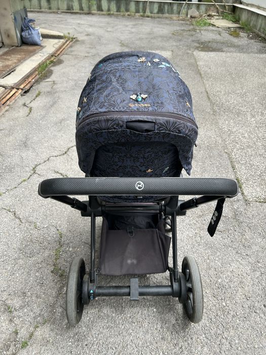 Cybex e-priam prime 4