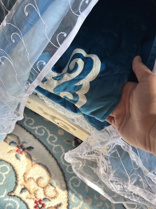 Жаңа бесік сатылады.