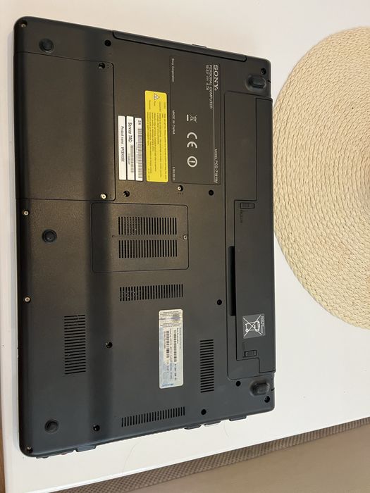 Продавам лаптоп Sony Vaio PCG718M