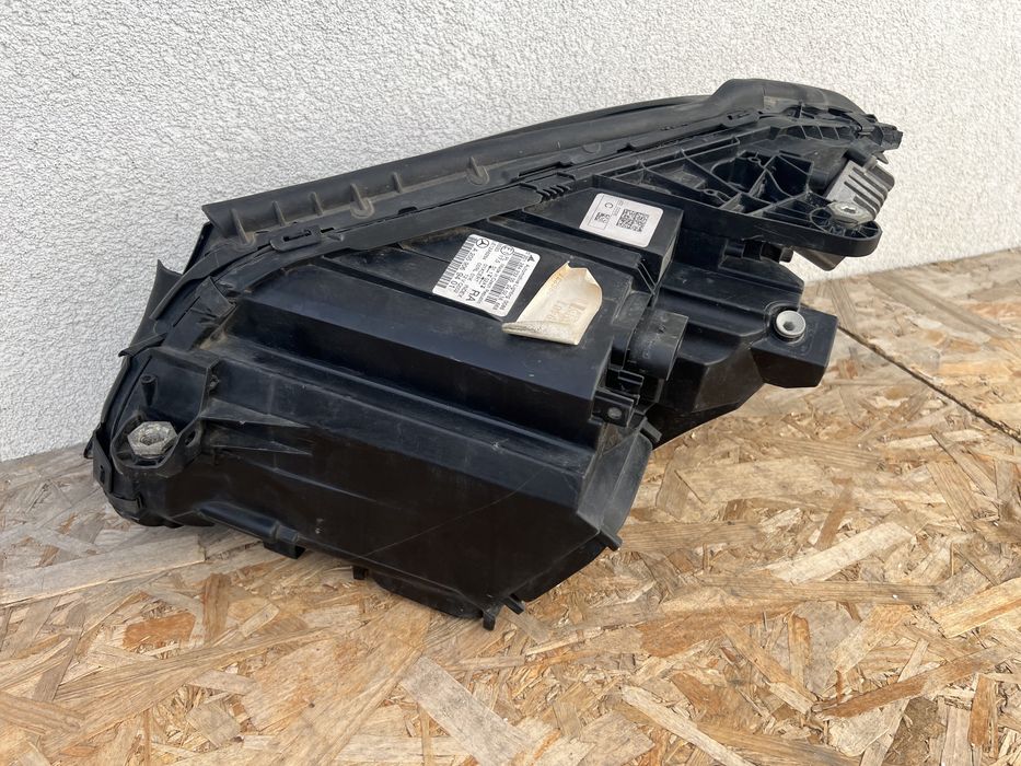 Far dreapta Mercedes C Class W205 Full LED Intelligent Light System