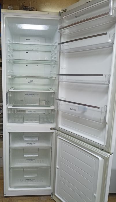 Продам холодильник