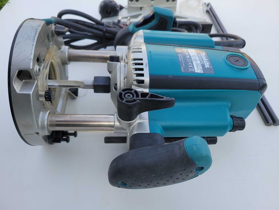 Оберфреза Makita PR2301FC 2100вата Made in Japan