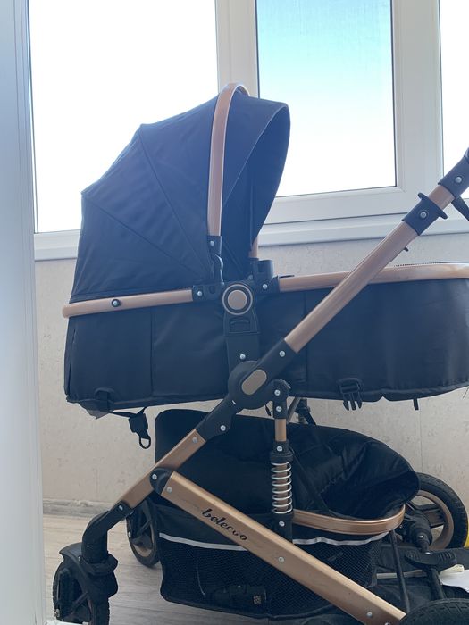 Продам коляску 3 в 1