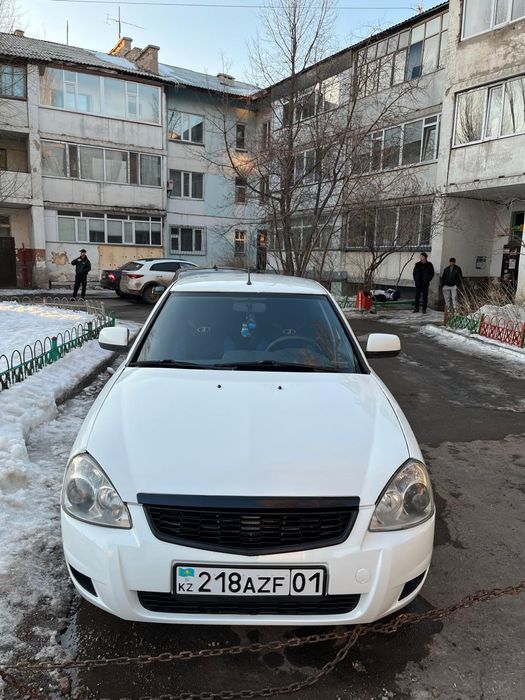 Прирора седан   .