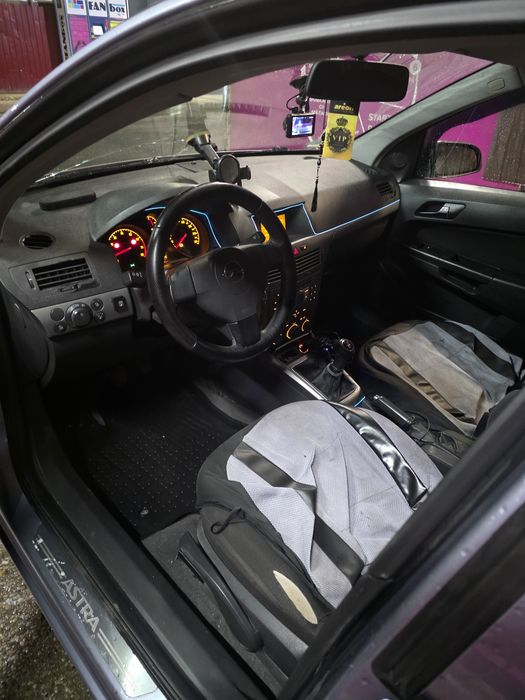 Vând opel astra h