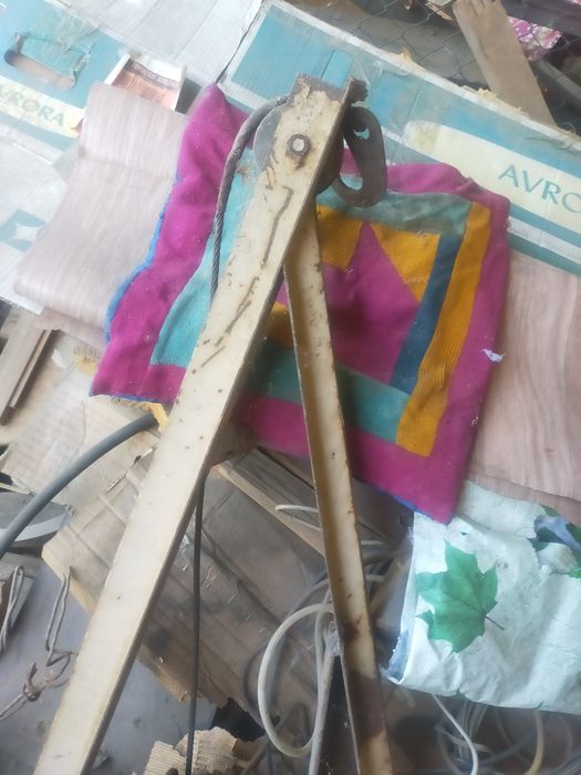 Продамм тачку и подъемник