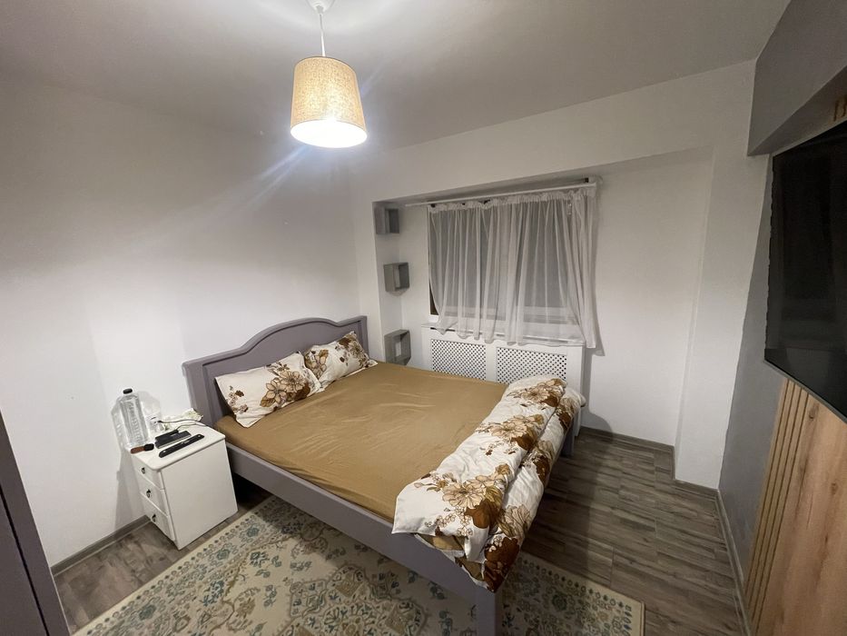 Vand apartament 4 camere