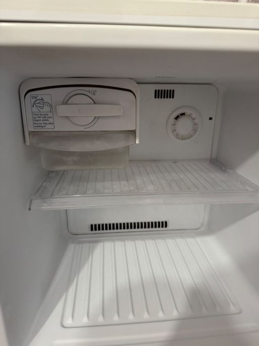 Холодильник рабочий LG