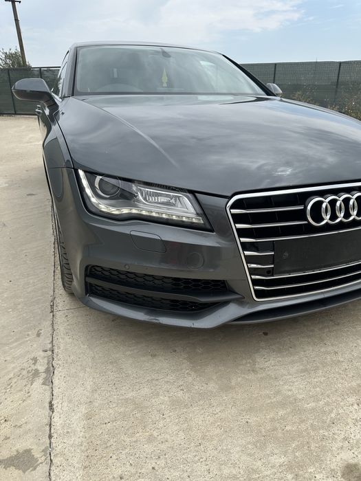 Far bixenon stanga dreapta audi a7