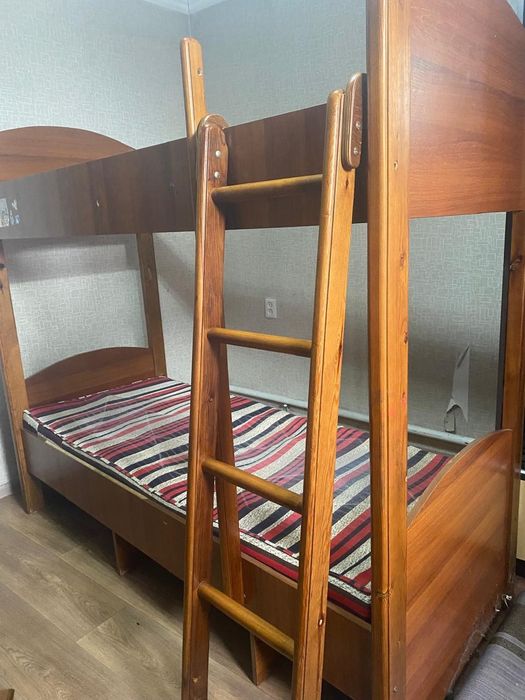 Продам двухъярусная кровать