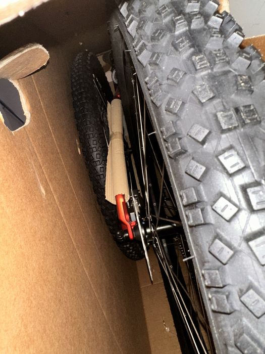 Bicicleta noua Cube Aim Pro roti 29, noua