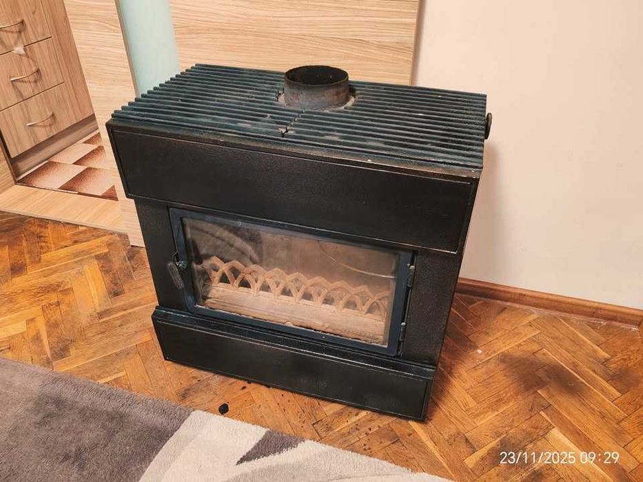 Продавам  чугунена печка "Герканд"