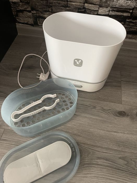 Стерилизатор за шишета