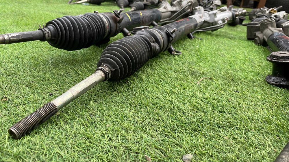 Рулевые рейки  Toyota Sienа