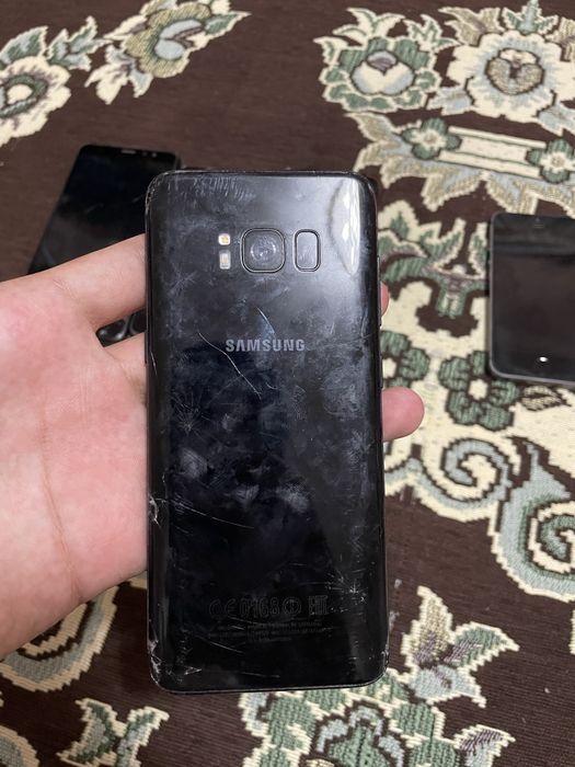 Продаю телефоны на запчасти