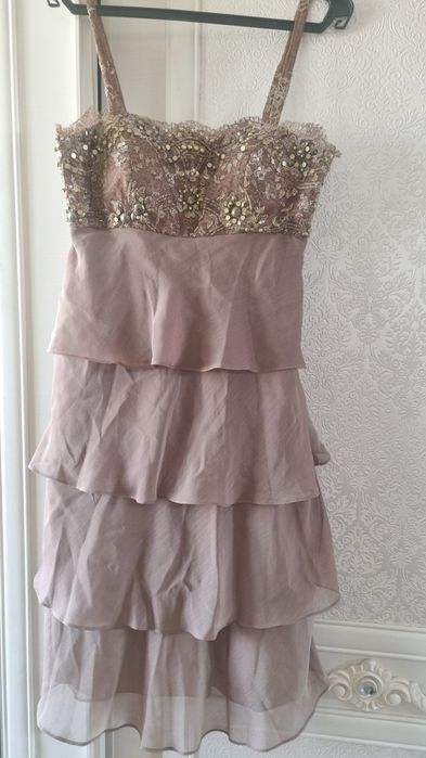 Вечернее платье шикарное