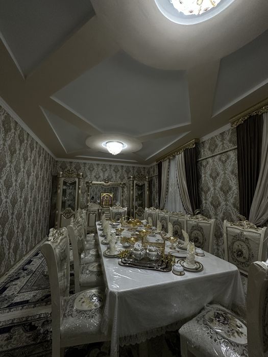 Мебель 12 стульев