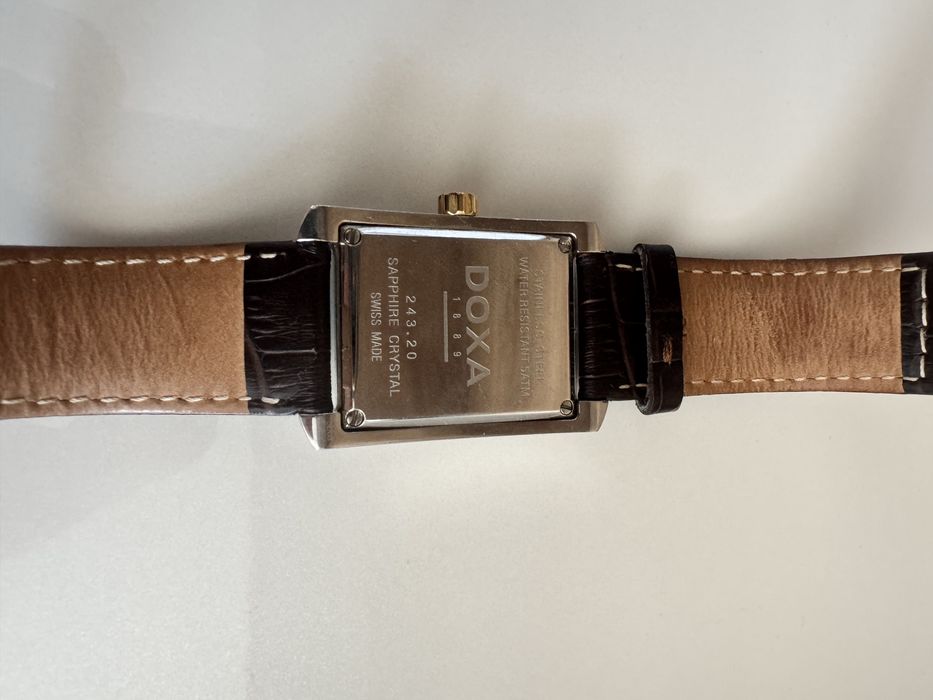 Часовник Doxa 243.20