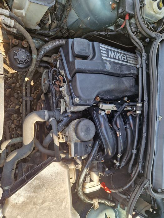 Dezmembrez bmw e46 coupe 318ci 320ci motor n42b20a interior piele recaro m jante r18 triple led punte grup cutie cardan volan bara faruri usa piese