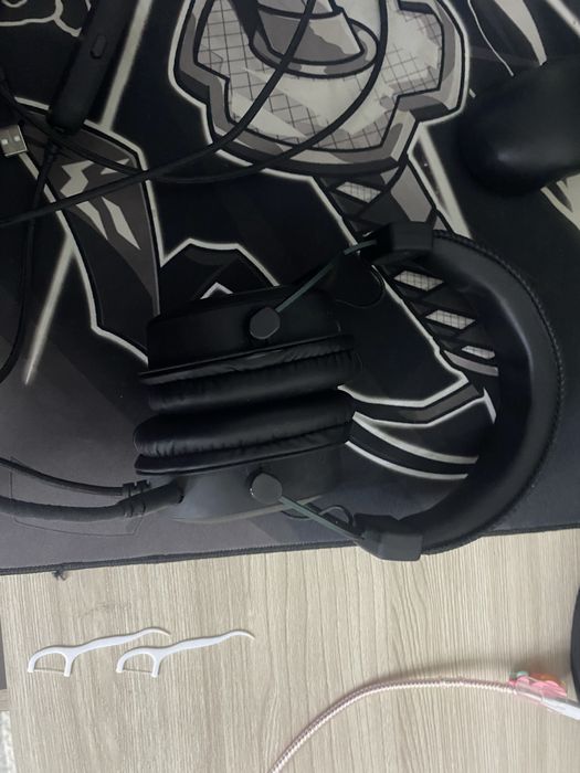 Продам наушники фифайн H6