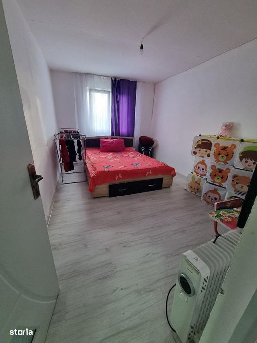 Casa de vanzare - Stalpu