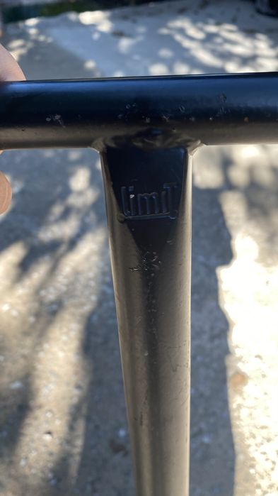 Трюковой самокат LIMIT