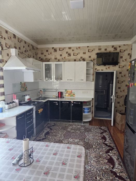 Уй сотилади 320м2