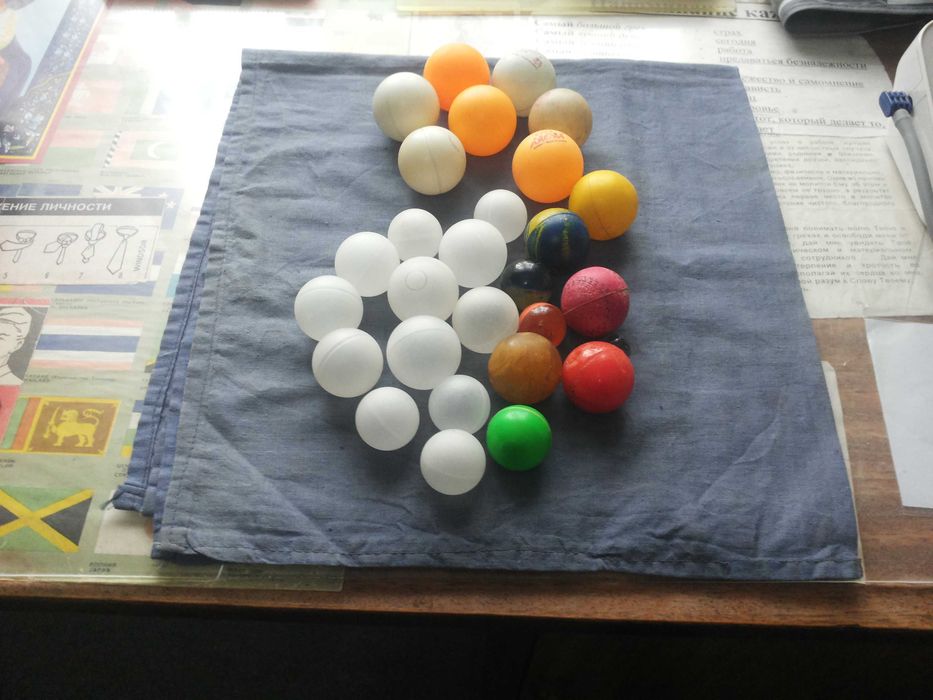 Теннисные шарики мячики