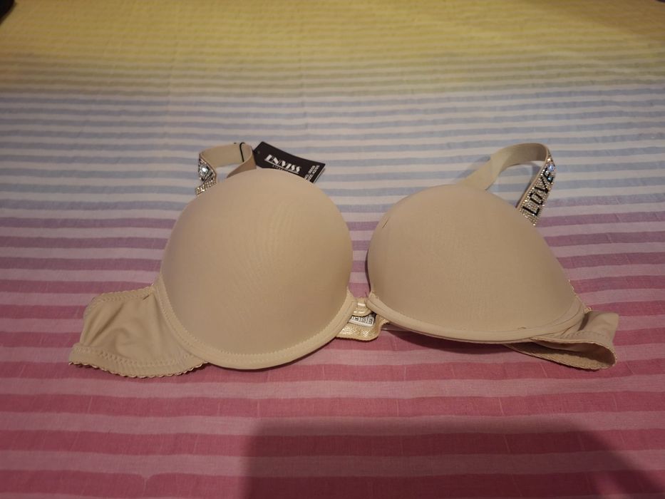 Vând Sutien Damă Push-up  Mărimea 42/95 Nou