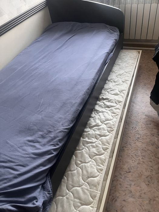 Продам кровать (2х ярусная )