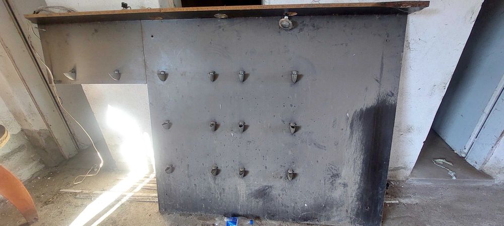 4бр.Маси продавам 30лв бройката